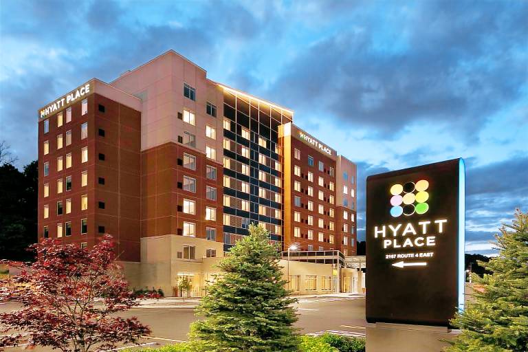 Hyatt Place Fort Lee/george Washington Bridge in Hudson, NY