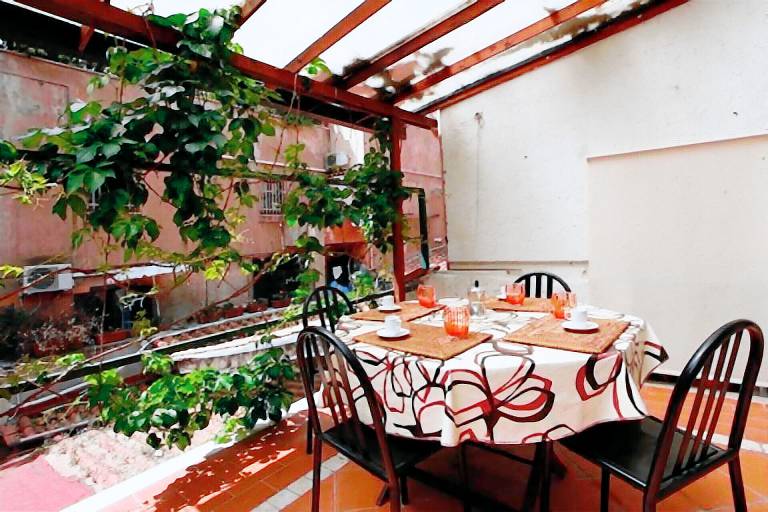 Casa Rione VII Regola