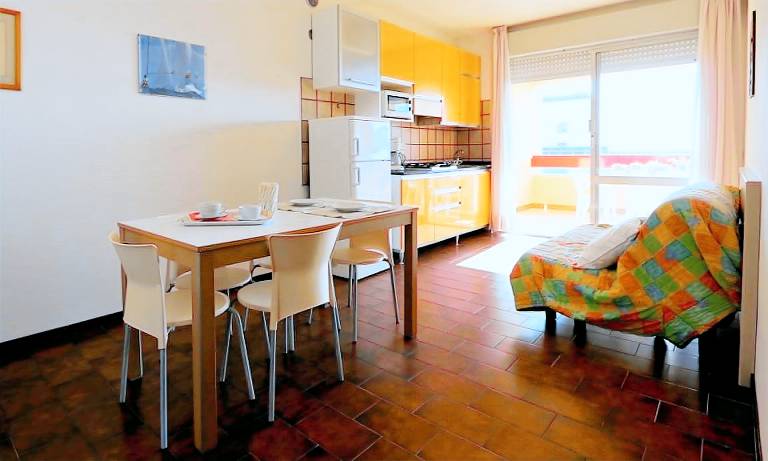 Centric beachfront apartment — photo 2