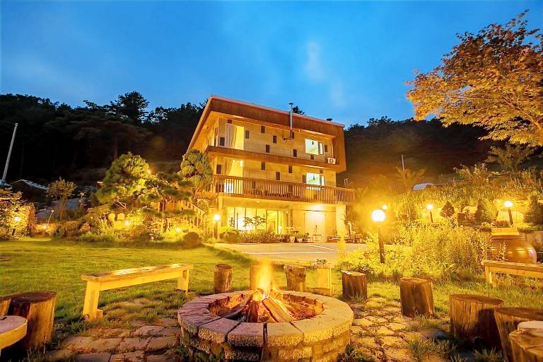 Yangpyeong The Haemil Byeoljangsik Private Pension