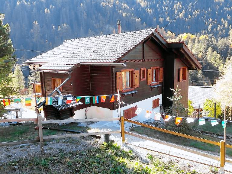 Chalet  Montana