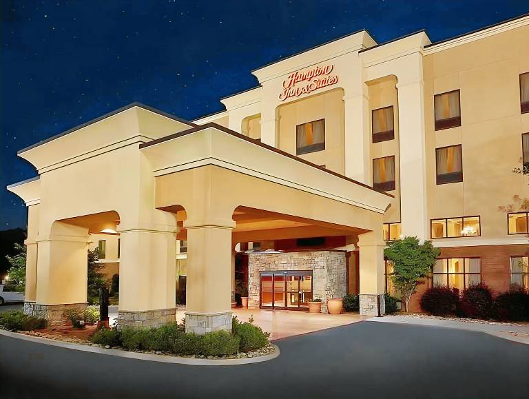 Hampton Inn & Suites Sevierville @ Stadium Drive in Kodak, TN