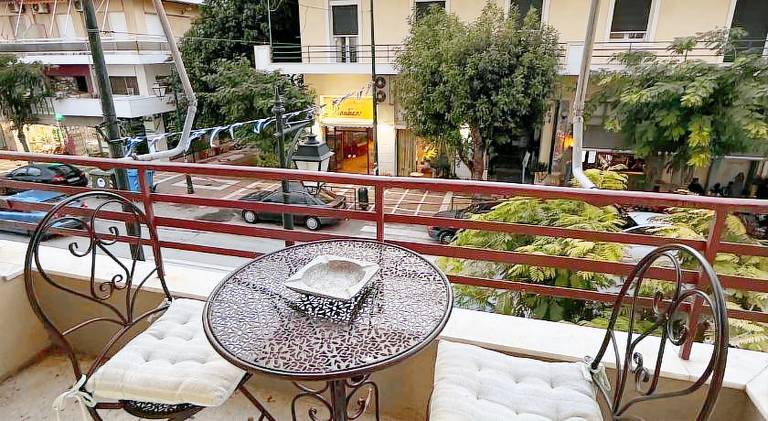 Apartment with terrace — photo 4