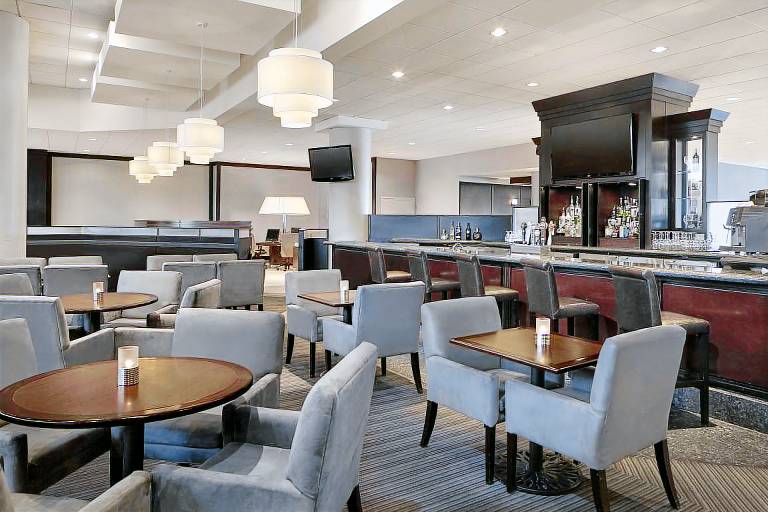 Sheraton Vancouver Guildford Hotel — photo 3