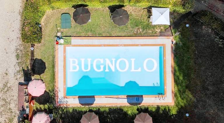 Apartment with pool in Poggibonsi