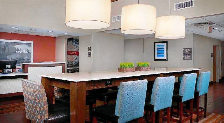 Hampton Inn Phoenix/Glendale/Peoria — photo 3