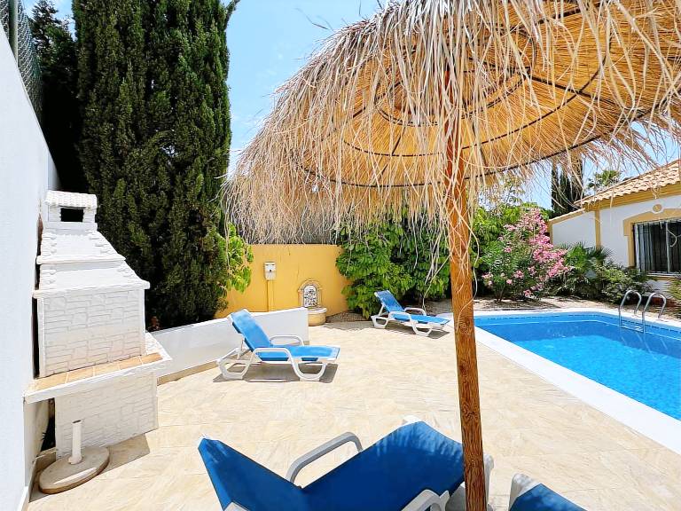 Villa with private pool, garden & fast internet | Mountain view — photo 3