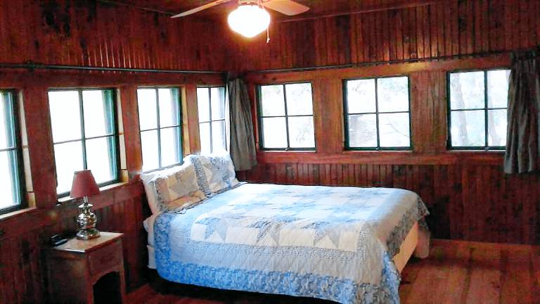 Cabin Lake Hamilton