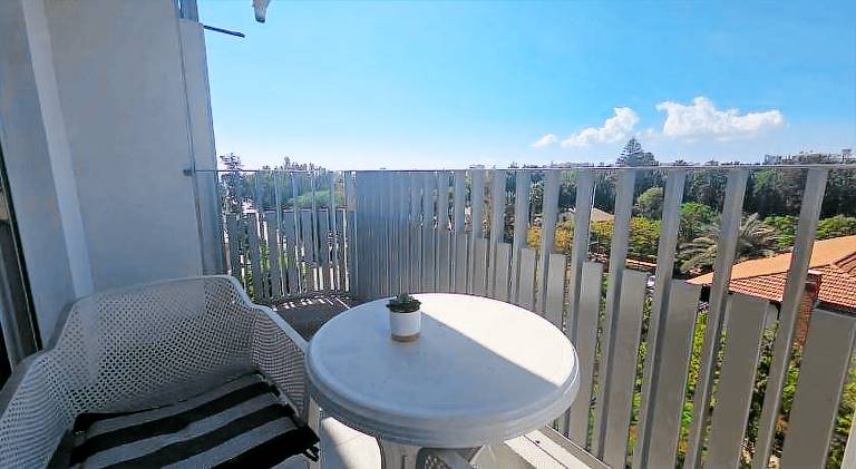 Holiday apartment with patio — photo 5