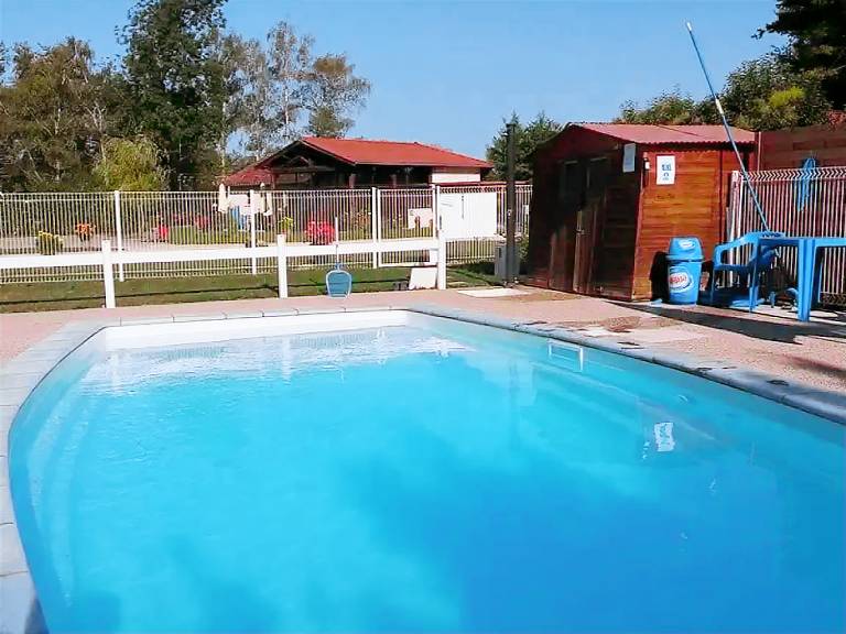 Camping suite with barbecue, pool & yard in Villars