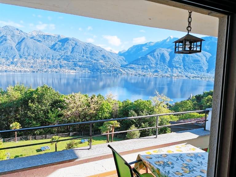 Ferienwohnung in Vira (Gambarogno), Piazzogna f&uuml;r max. 4 Personen