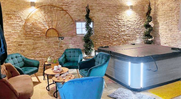 Rental apartment with jacuzzi | Pet-friendly — photo 5