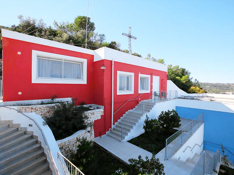 Family-friendly vacation home with terrace, garden & pool | Pet-friendly — photo 5