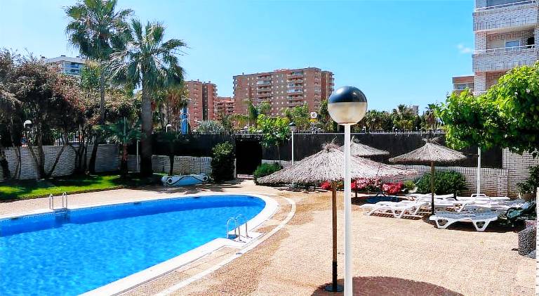 Pleasant rental apartment with patio & private pool | Close to the beach | Pet-friendly — photo 3