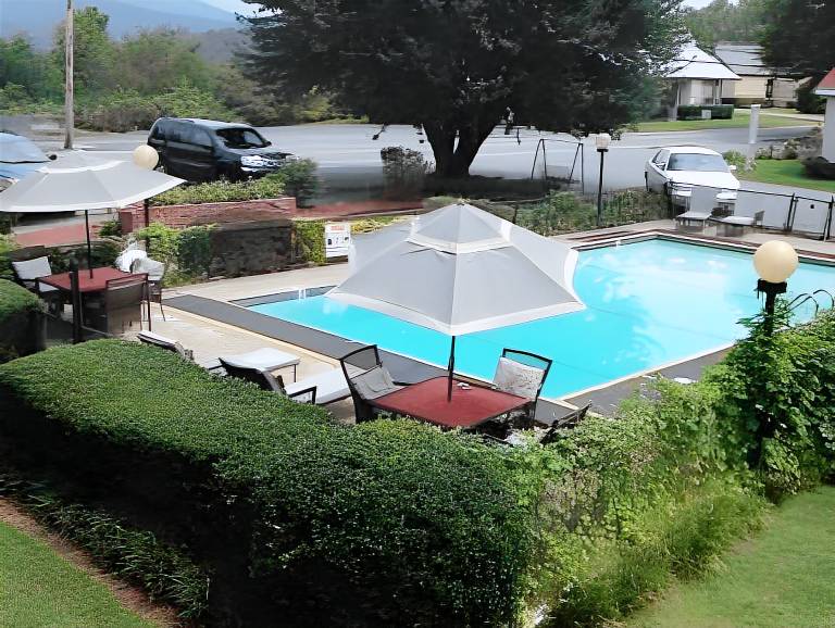 Ridge Top Motel - Bryson City — photo 3