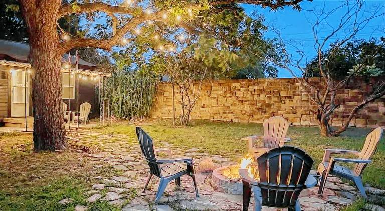 House | Dogs allowed in Irving, TX