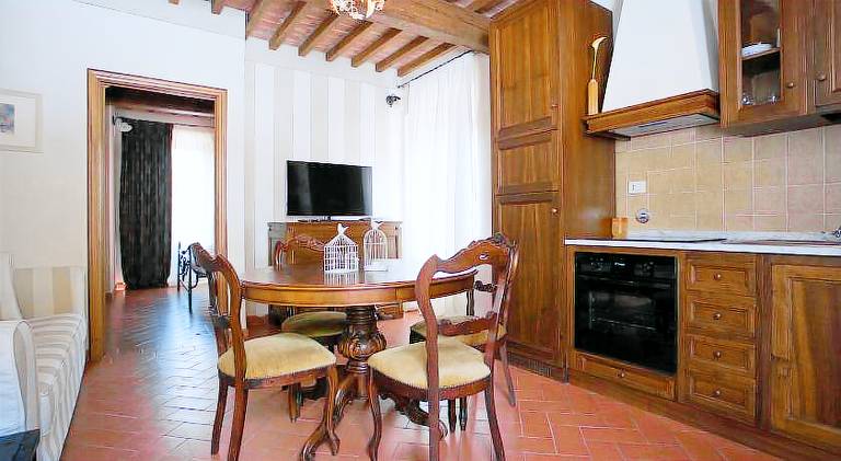 Holiday apartment with barbecue, pool & yard — photo 3