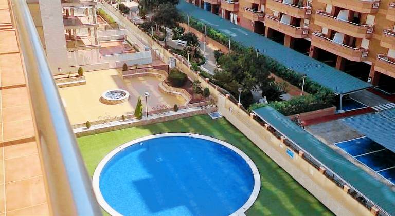 Lovely rental apartment with pool, patio & hot tub | Beach nearby | Pets allowed — photo 5