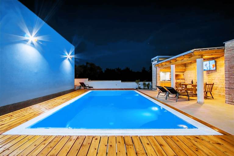 Ferienwohnung  Veli Rat