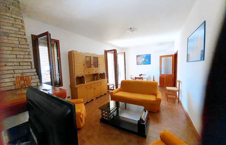 Child-friendly pleasant apartment with yard & grill | Pets allowed — photo 2