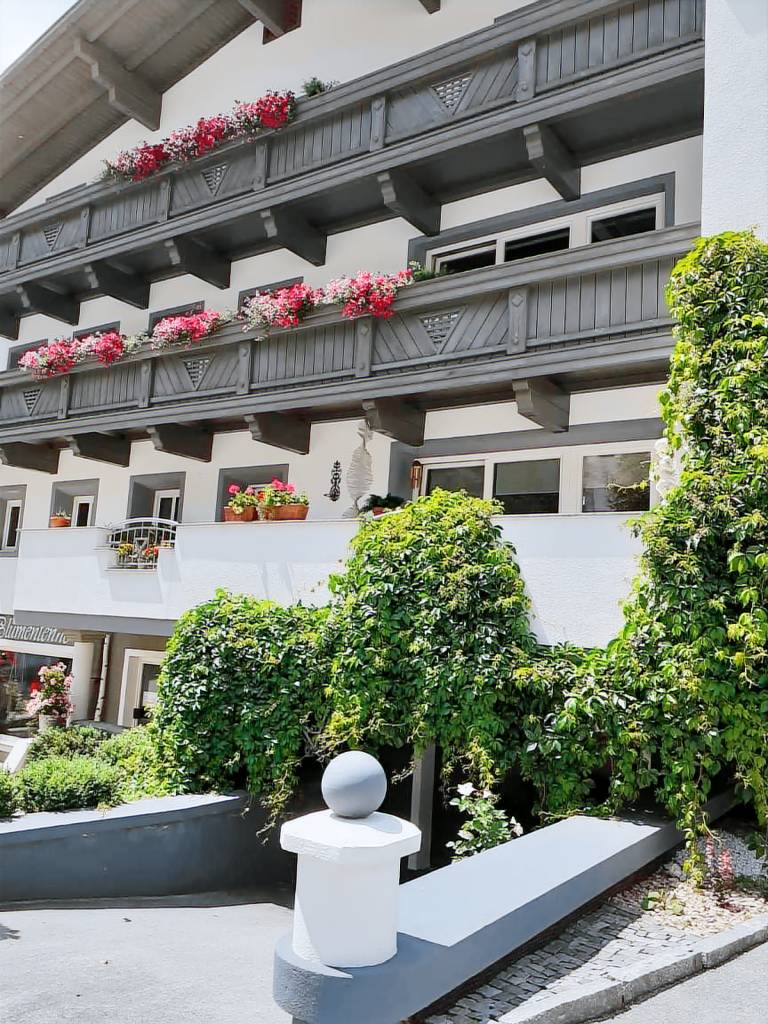 Holiday apartment with 3 rooms for 8 persons — photo 2