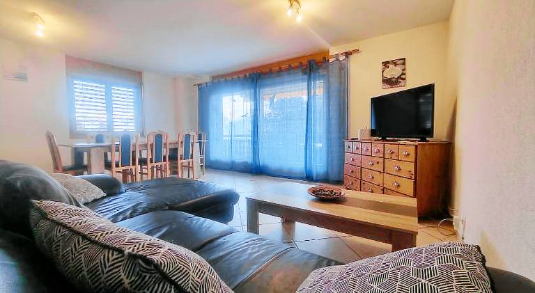Holiday apartment with 3 rooms for 8 persons — photo 2