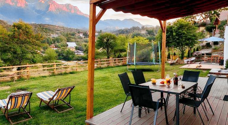 Lodge with yard, grill & patio — photo 4