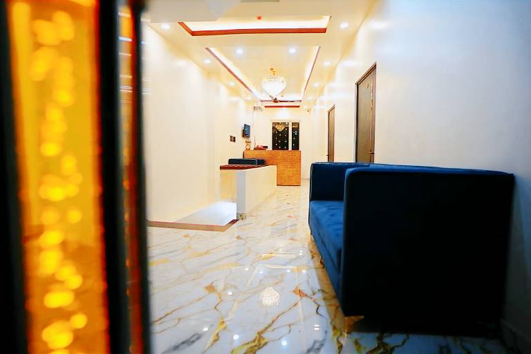Om Palace Inn — photo 3
