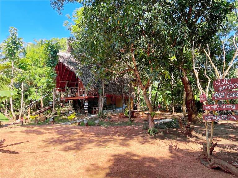 Sigiri Hunter's Eco Tree Lodge — photo 3