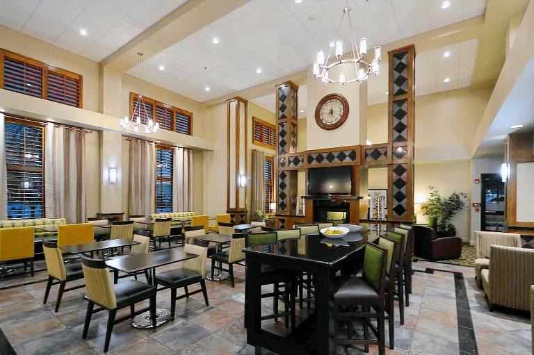 Hampton Inn & Suites Carson City — photo 2