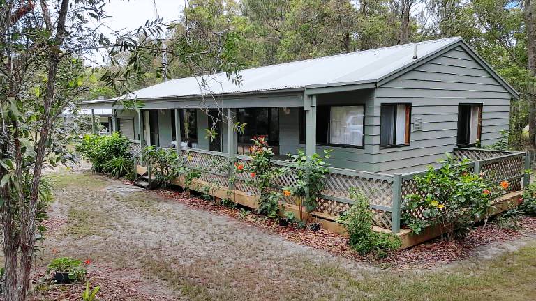 House Stuarts Point