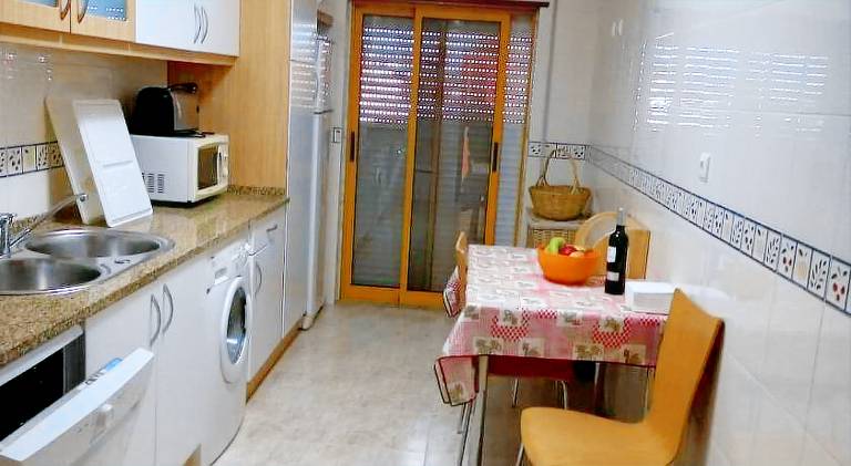 Vilamoura Seaside Serenity T3 AP - Pool, BBQ, 3min Walk to Beach — photo 5