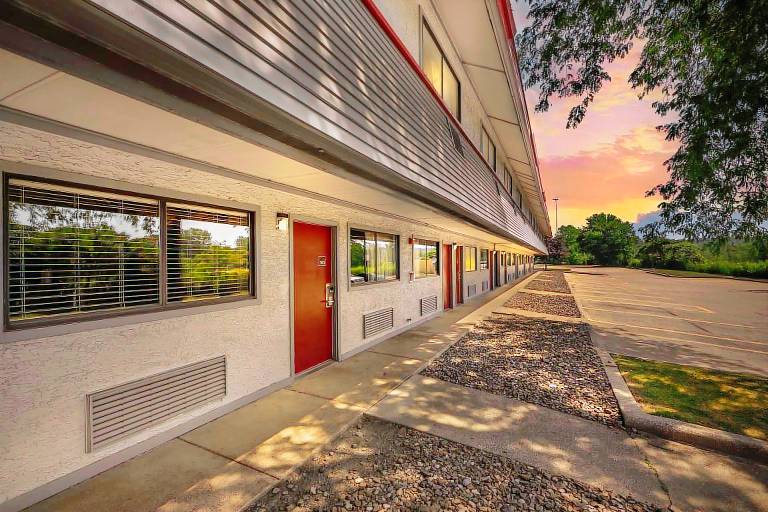 Red Roof Inn Erie - I-90 — photo 4