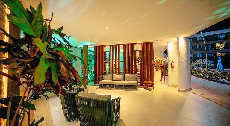 Rental apartment with pool & hot tub — photo 4