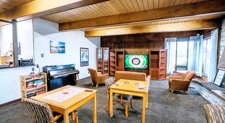 Blue Coast Inn & Suites — photo 3