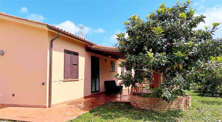 Rental apartment with garden & barbecue in Porto Azzurro