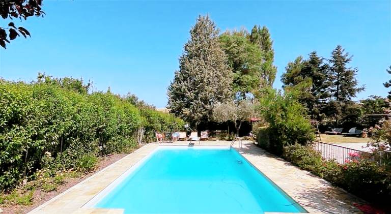 Villa with jacuzzi & pool in Pesaro