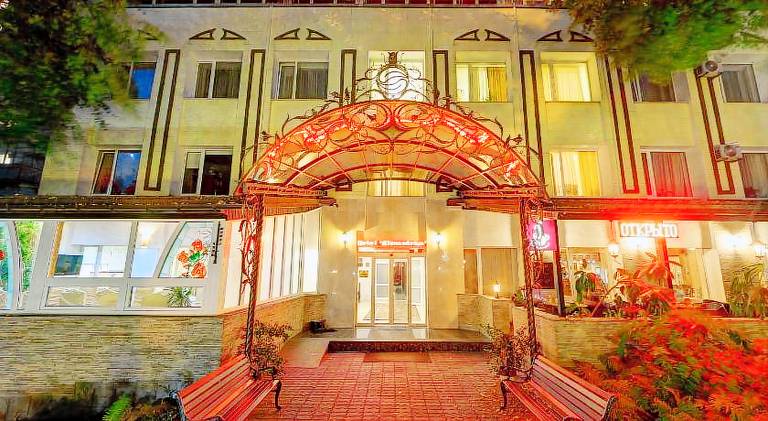 Aleksandria Hotel