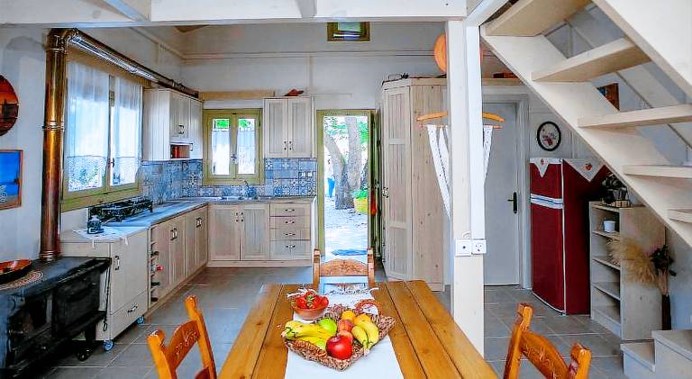 Vacation home with BBQ, terrace & yard | Good for workation — photo 5
