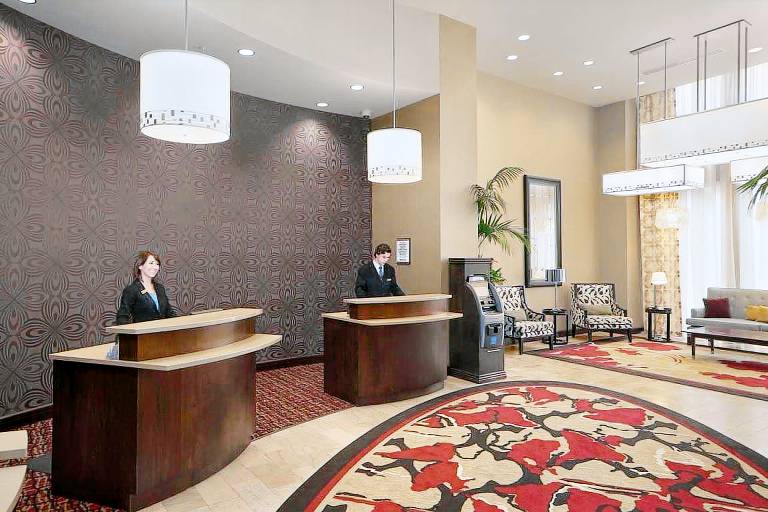 Embassy Suites by Hilton St. Louis Downtown — photo 3