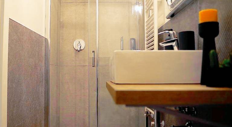Apartment | Close to Two Towers — photo 2