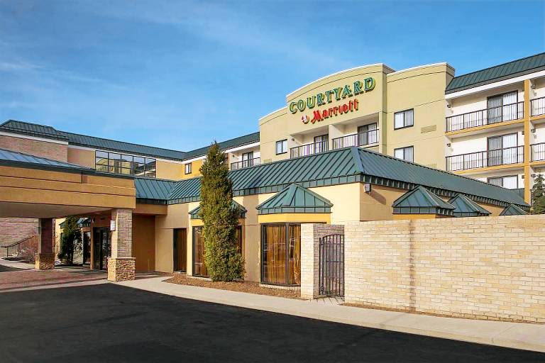 Courtyard by Marriott Cleveland Beachwood