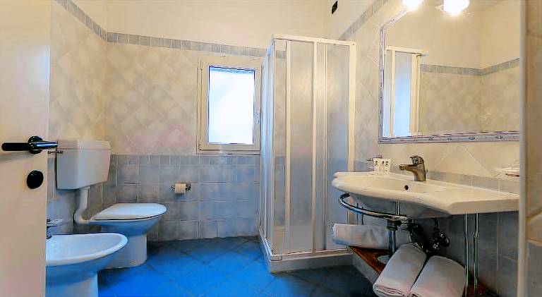 Child-friendly pleasant serviced apartment with pool, patio & garden | Close to the beach | Pets allowed — photo 2