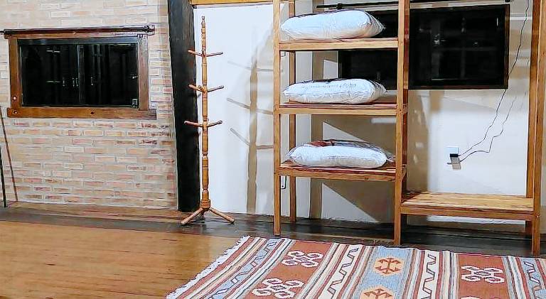 Chalet with pool — photo 2
