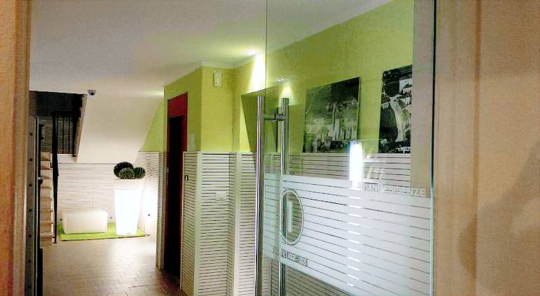Apartment with garden & terrace — photo 5