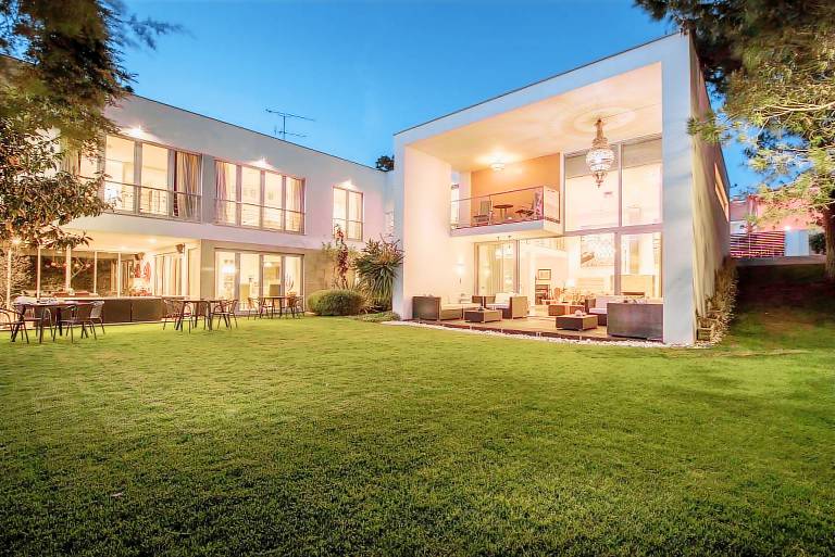 Villa with pool & jacuzzi — photo 3