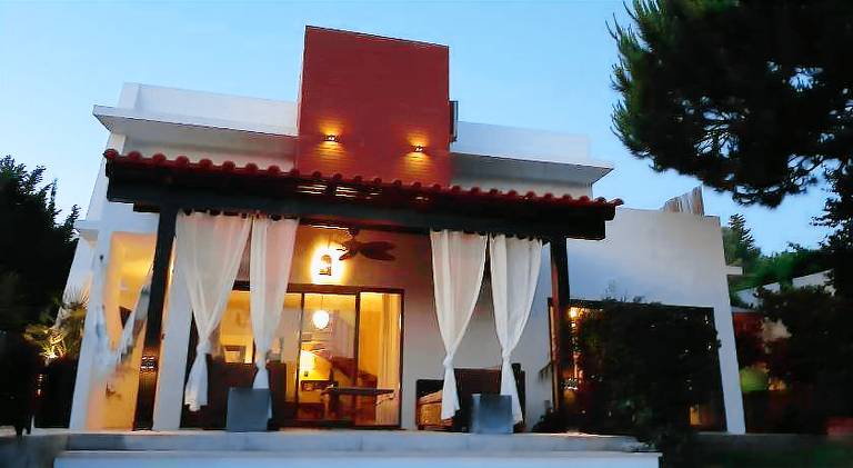 Villa with pool | Pets are welcome — photo 5