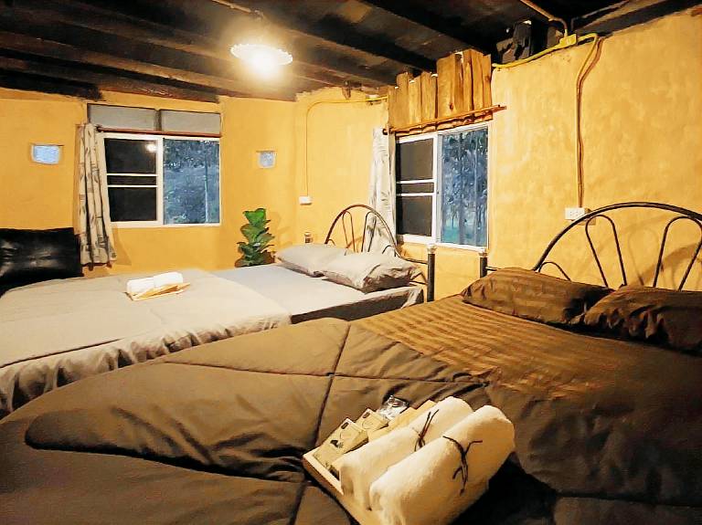 Vacation home with yard | Suitable for remote work | Dogs allowed — photo 2