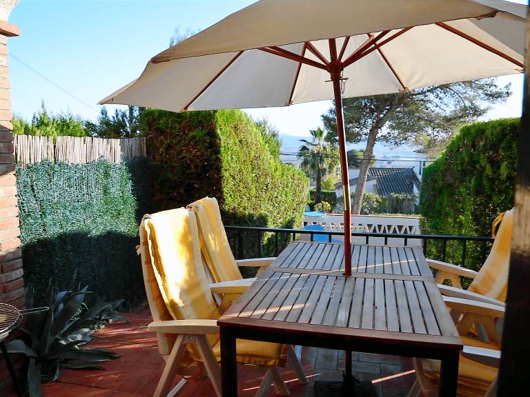 Fully equipped nice house with pool & yard | Pets allowed — photo 2