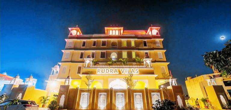 HOTEL RUDRA VILAS